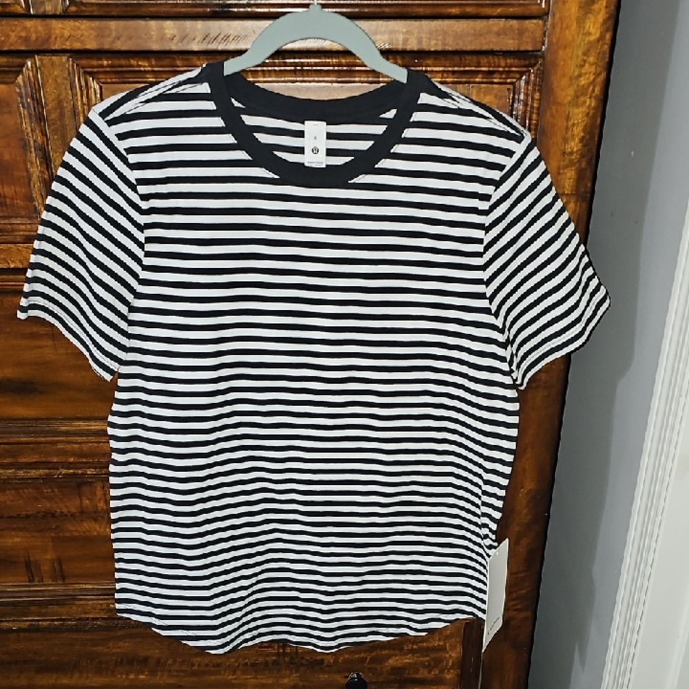 Lululemon Love Crew! Womens Sz 8 Black And White Striped! Hip Length. NBBW